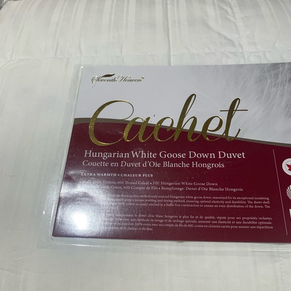 Cachet Luxurious White Goose Down Duvet